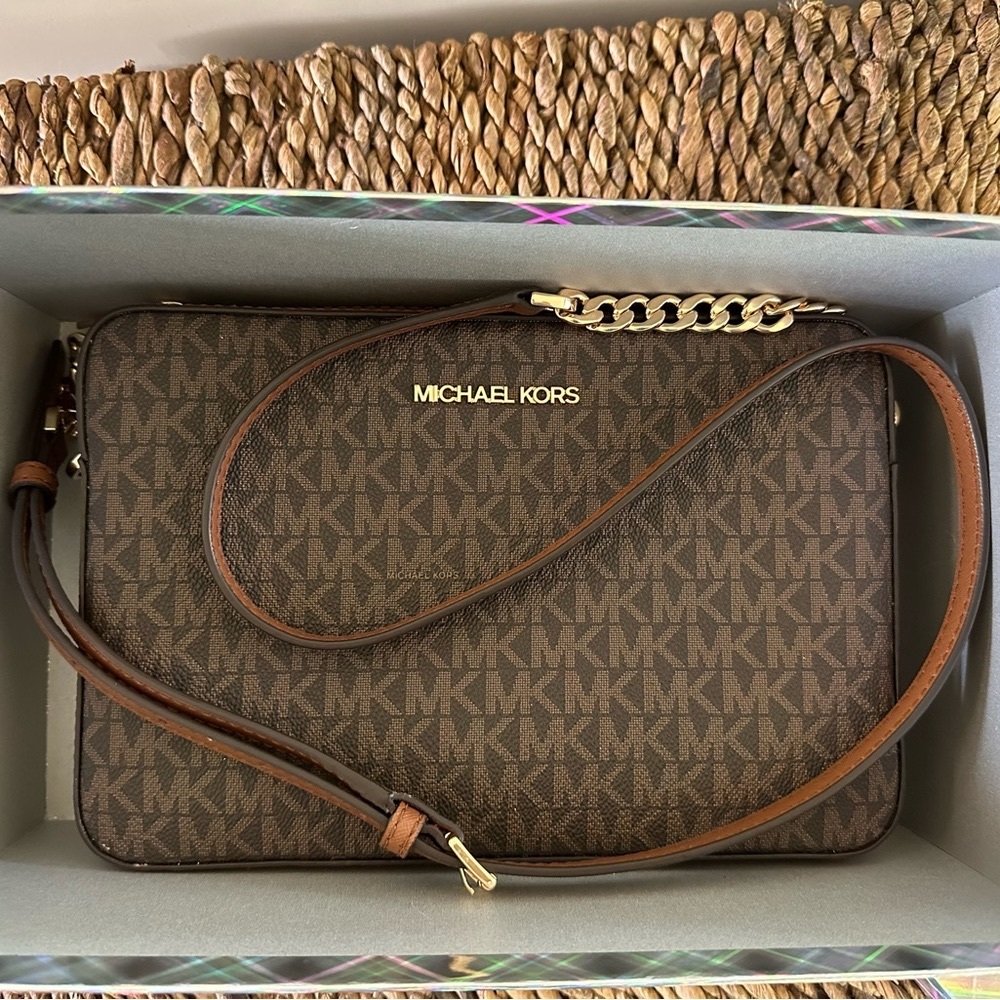 Michael Kors Crossbody Bag